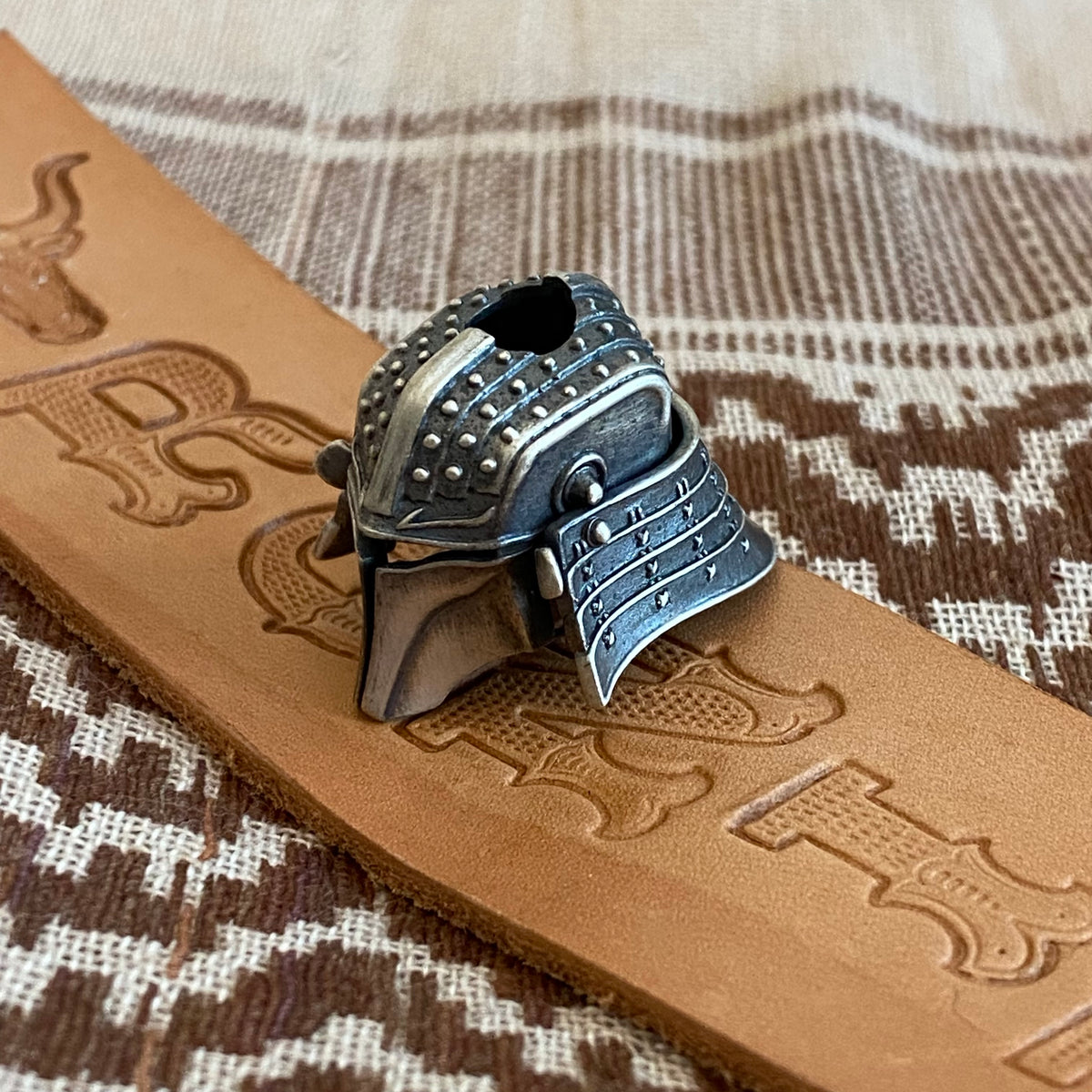 Ronin Samurai Helmet GGTO Exclusive "SILVER" Lanyard Bead