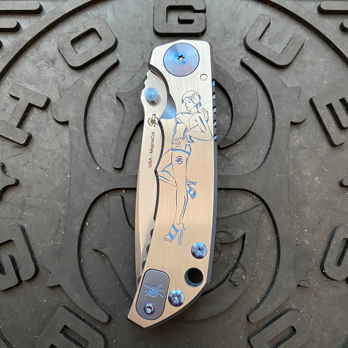 Spartan Blades Harsey Folder - Pin Up Girl Theme, Stonewash Magnacut Blade, Blue ANO Hardware Knife