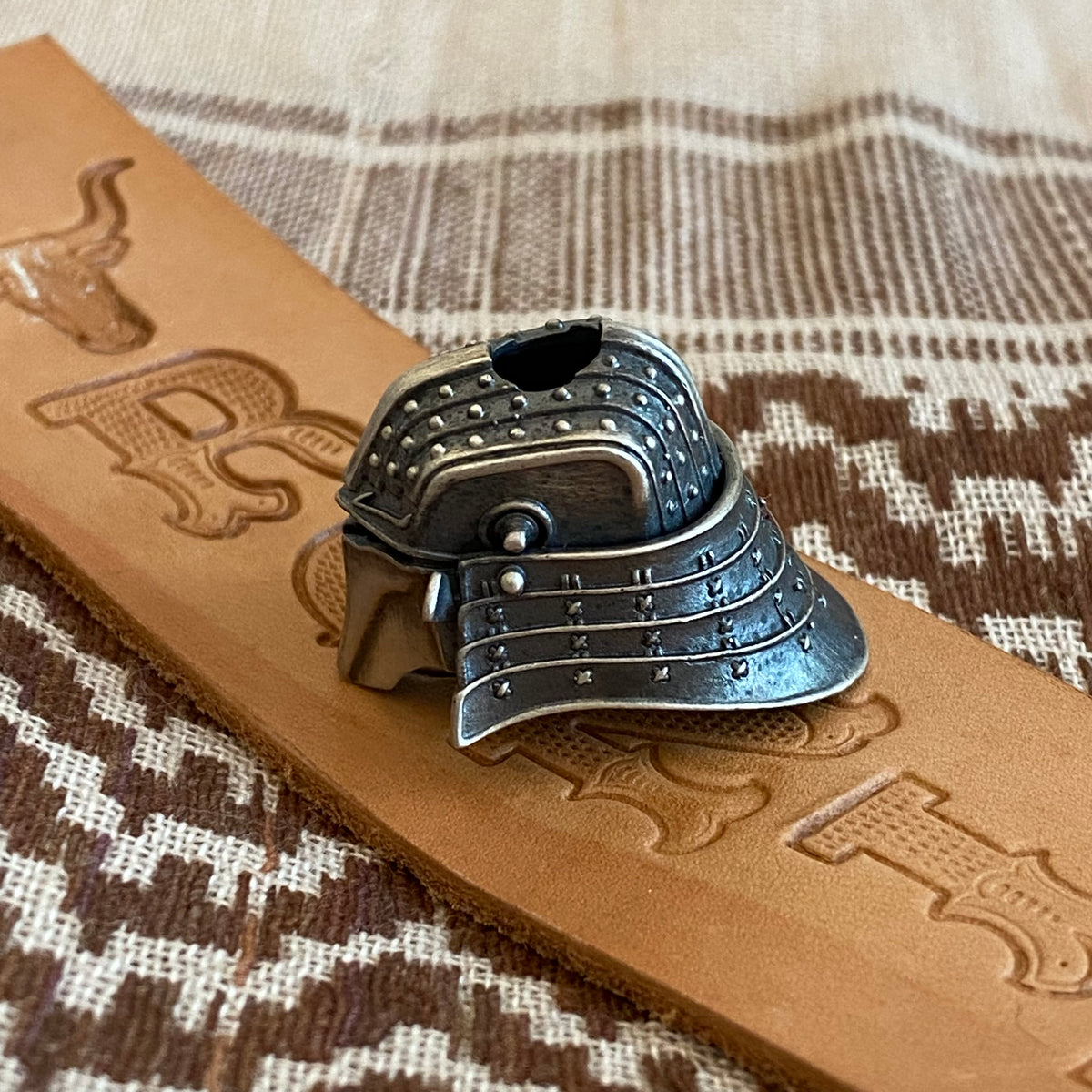 Ronin Samurai Helmet GGTO Exclusive "SILVER" Lanyard Bead