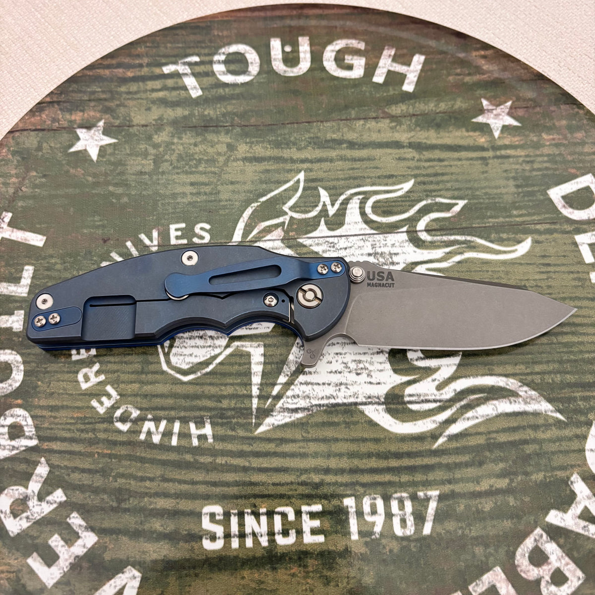 RIck Hinderer Jurassic Magnacut Slicer, Hollow Grind Tri-Way Battle Blue with Blue G10 Knife