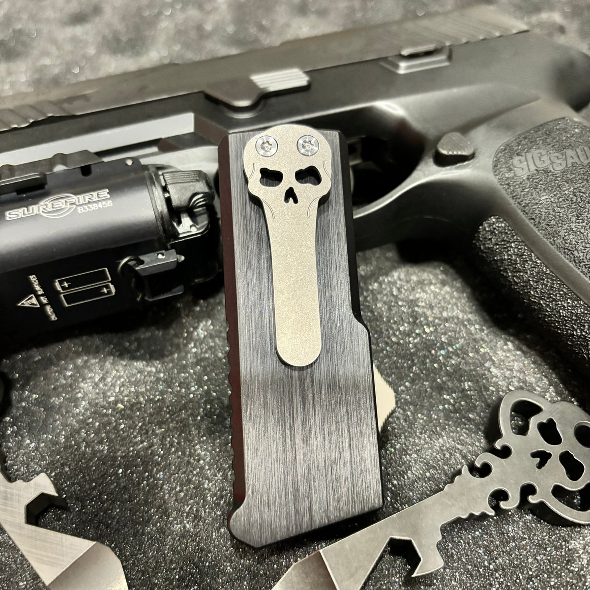 Chaves Handy Utility Blade CHUB OTF Auto 1" Knife Black Aluminum