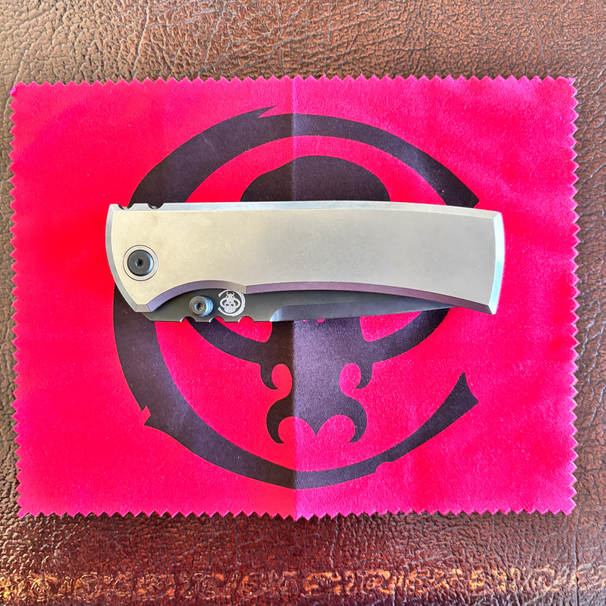 Chaves Integral Redencion 229 Bright Handle Drop Point Black DLC Blade Knife