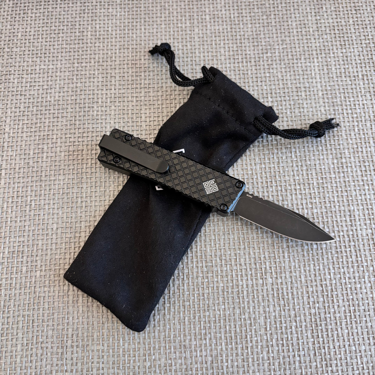 Ocaso 18LMB Lucent Mini Black OTF 1.9" M390 Knife