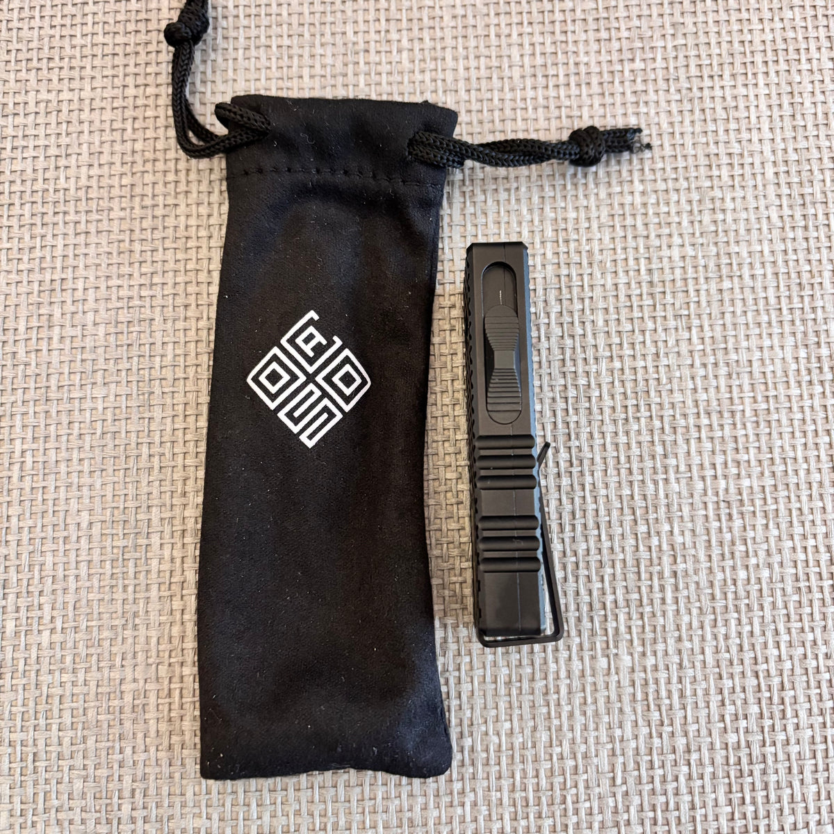 Ocaso 18LMB Lucent Mini Black OTF 1.9" M390 Knife