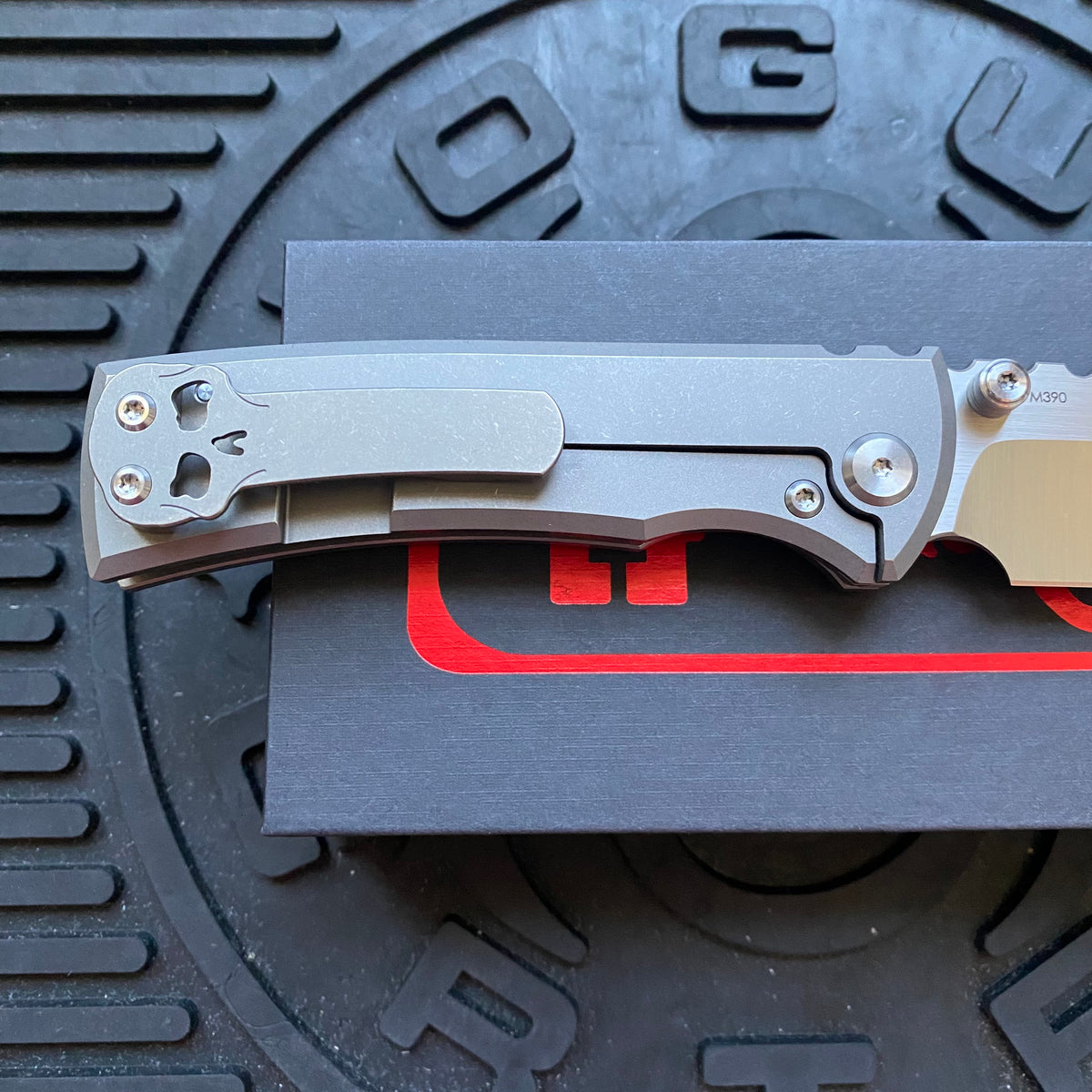 Chaves Ultramar Redencion Street Framelock 3.25" Drop Point M390, Titanium Handles, Folding Knife
