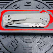 Load image into Gallery viewer, Chaves Ultramar 229 Kickstop TANTO Black G10 3.63&quot; Belt Satin Knife
