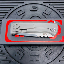 Load image into Gallery viewer, Chaves Ultramar 229 Kickstop DROP POINT Titanium 3.63&quot; Belt Satin Knife
