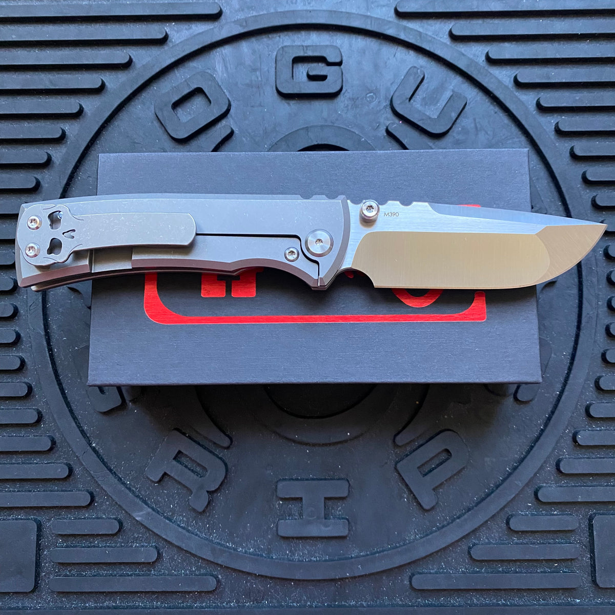 Chaves Ultramar Redencion Street Framelock 3.25" Drop Point M390, Titanium Handles, Folding Knife