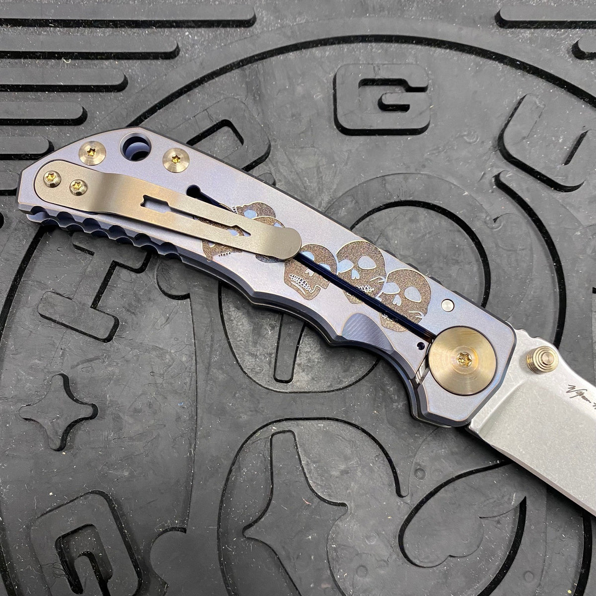 Spartan Blades Harsey Folder - Spartan Babe - 2021 Special Edition