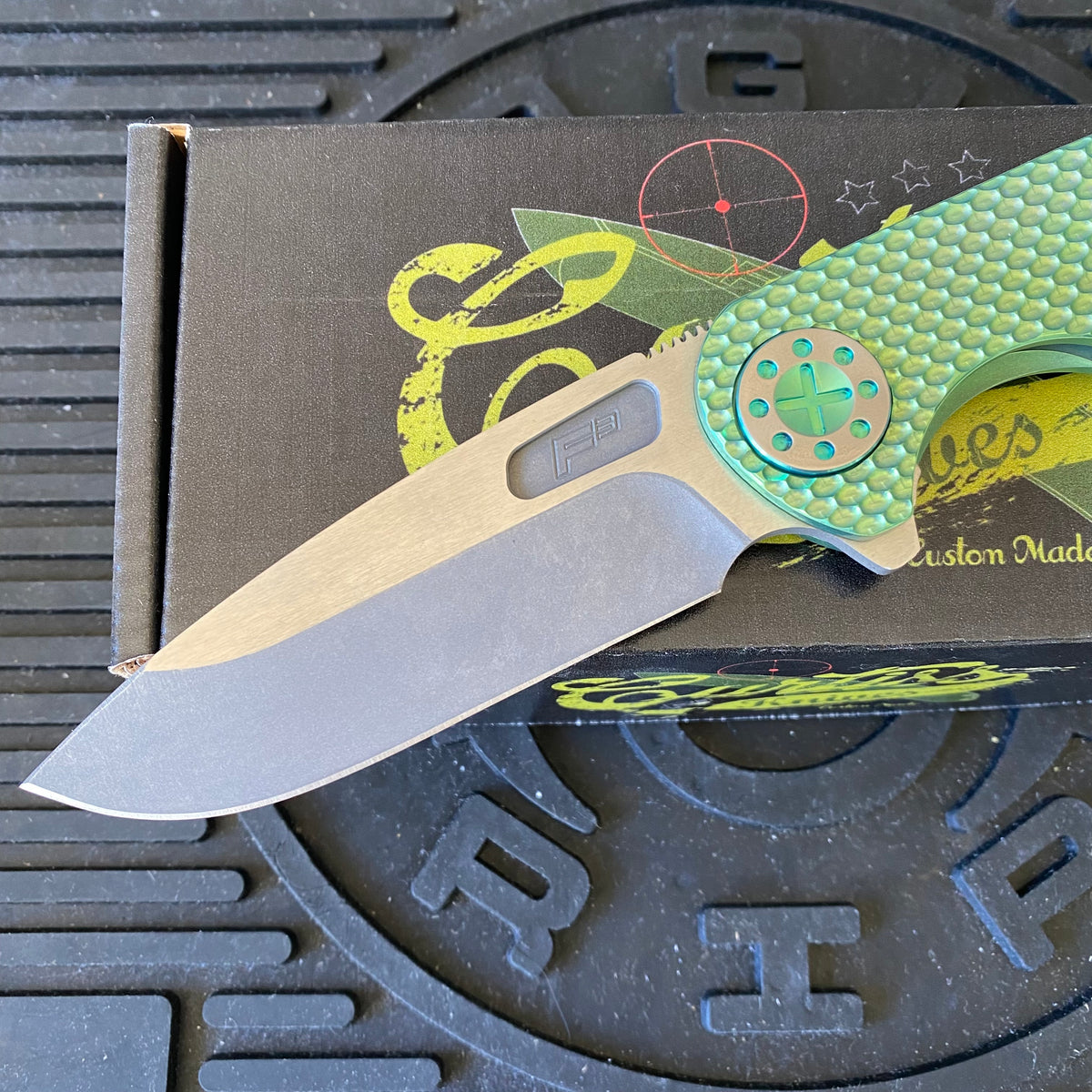 Curtiss Custom F3 Large 3.75" Slicer, Flipper, Titanium Green SPM-Mill Handles, Green Polished Hardware, Magnacut Knife